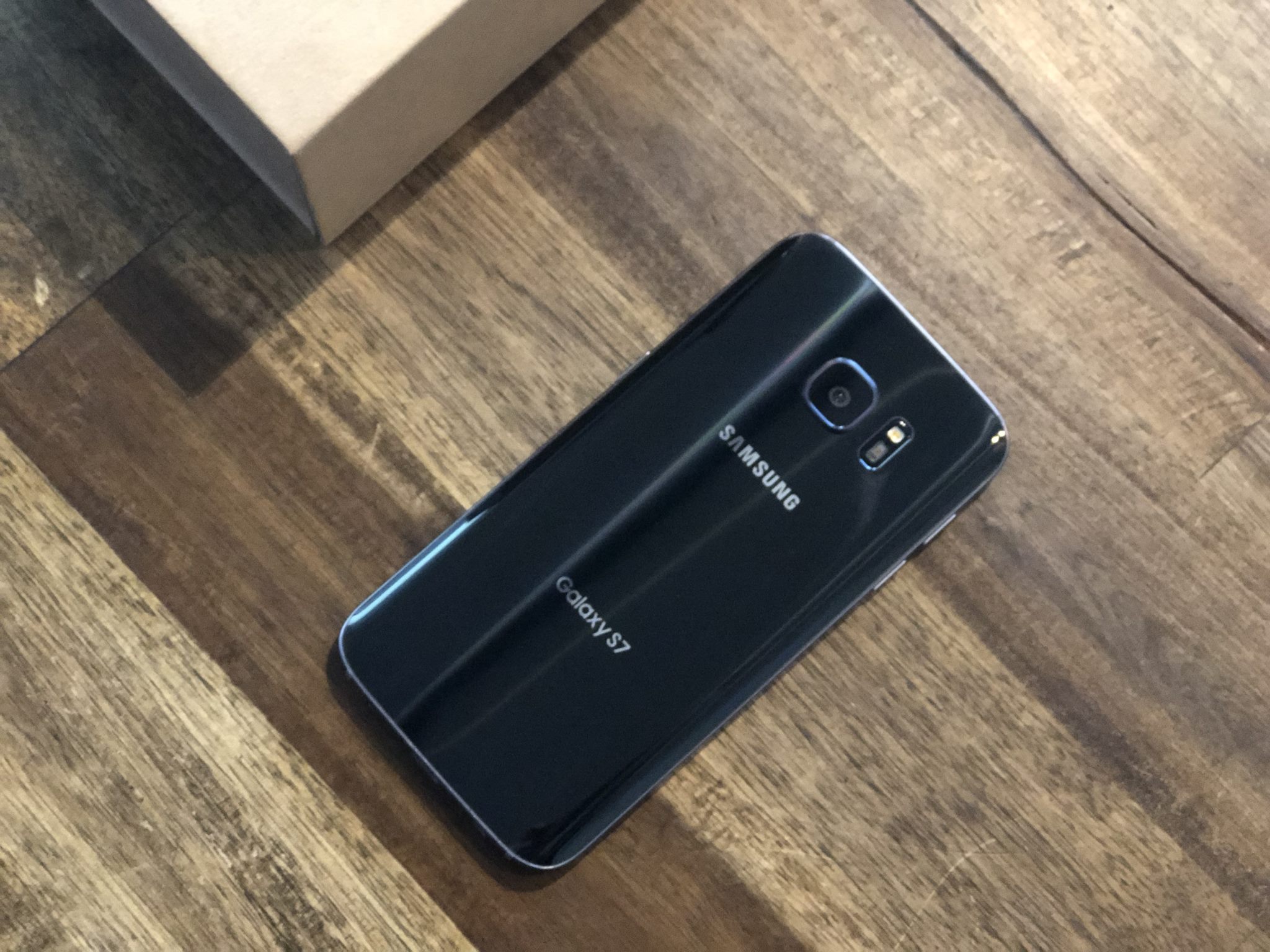 Samsung Galaxy S7 32GB - Refurbished - Image 2