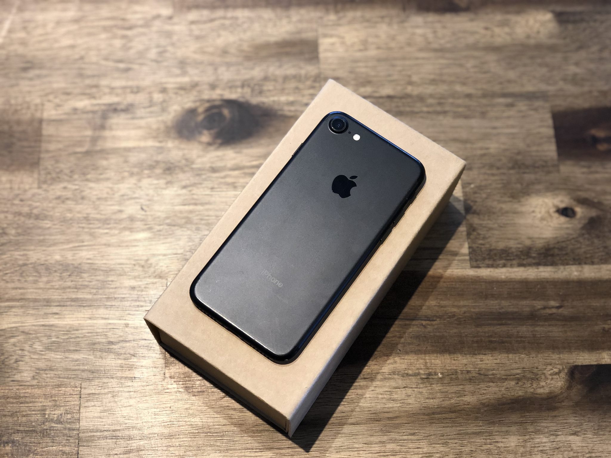 iPhone 7 128GB – Excellent Condition - Image 2